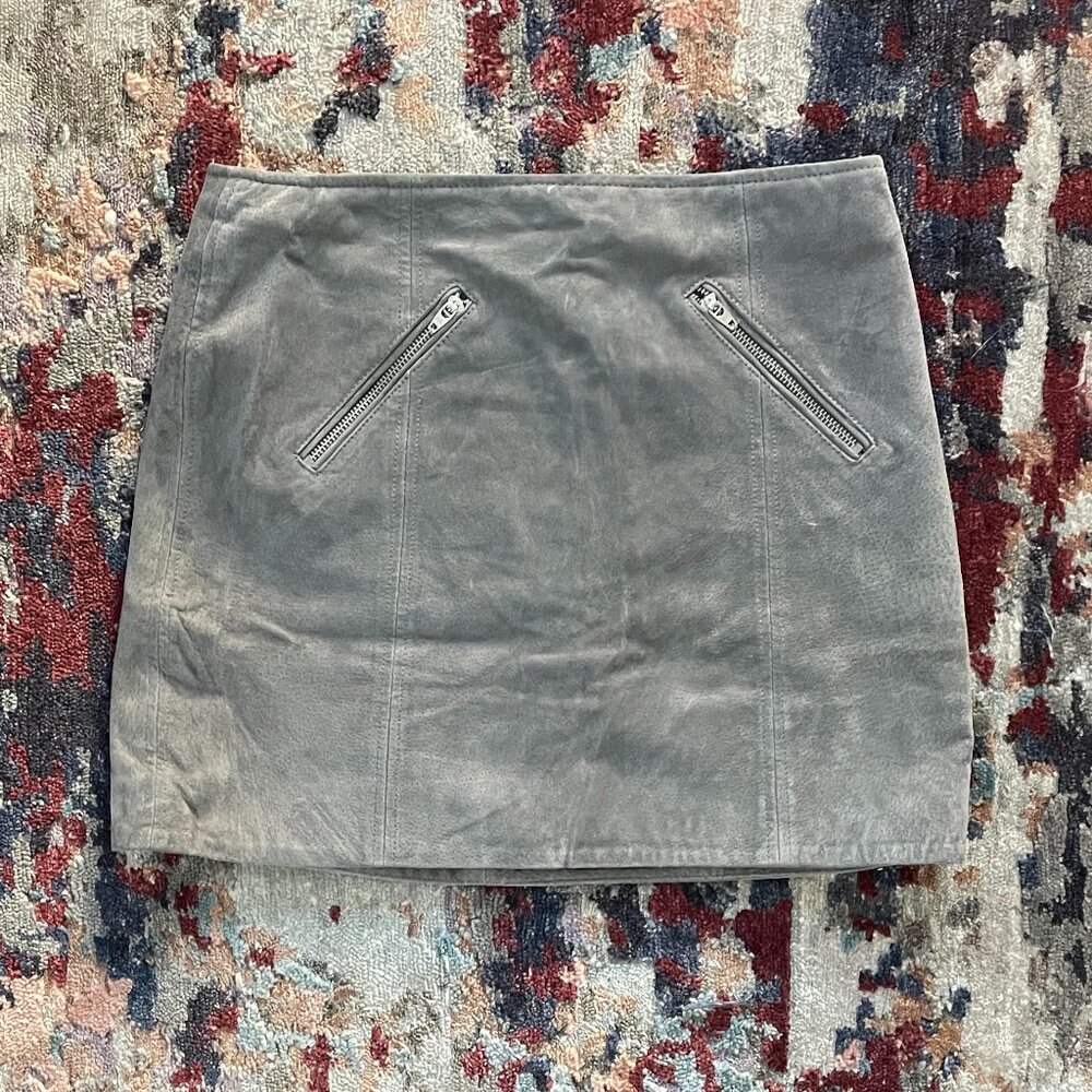 Blank NYC Grey Suede Mini skirt 26